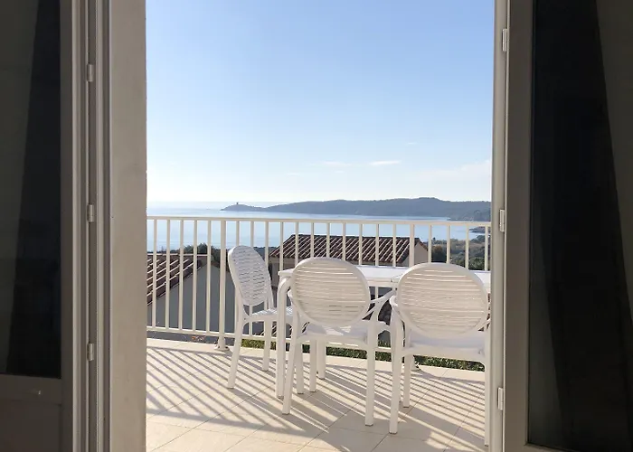 Apartmán Castugna *