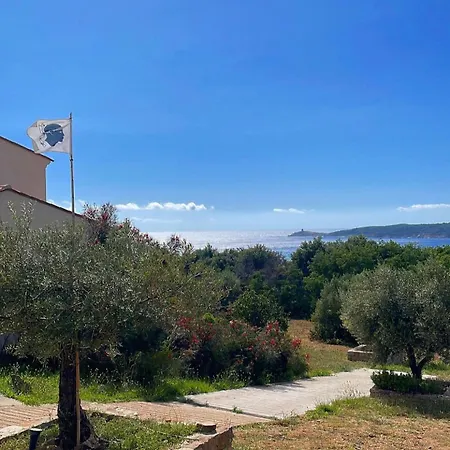Castugna Cargese